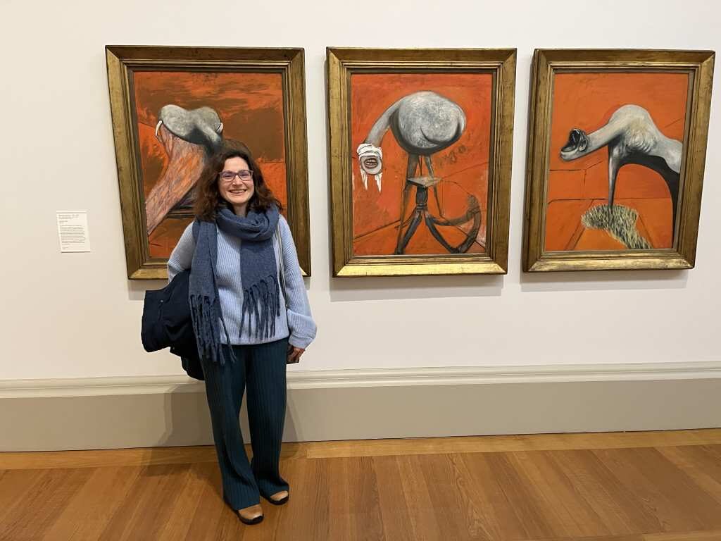 Elena viewing Francis Bacon at The Tate.